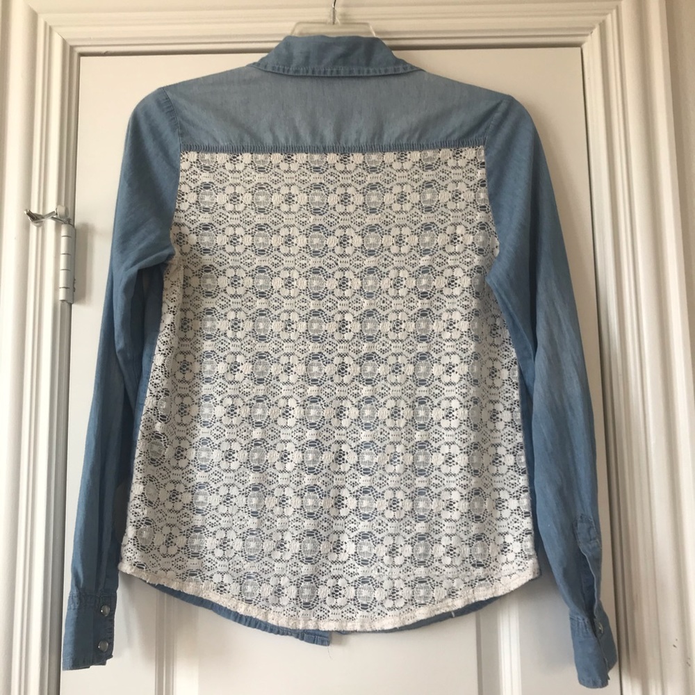 Iris Los Angeles Lace Chambray Shirt - Picture 3 of 12